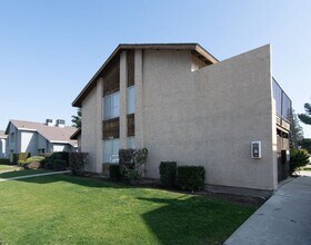 Building Photo - 2608 Ashe Rd