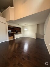 Building Photo - 528 S Greenville Ave