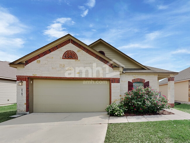 Building Photo - 5707 Sendero Spring