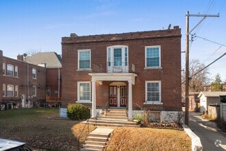 Building Photo - 2215-2217-2217 Klemm St