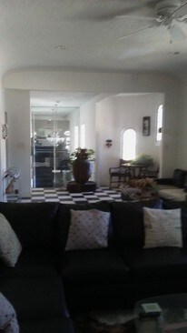 Foto del edificio - 5166 Packard St