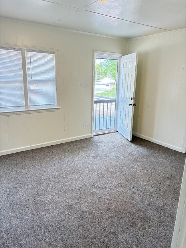 Foto del edificio - 717 Harper St E