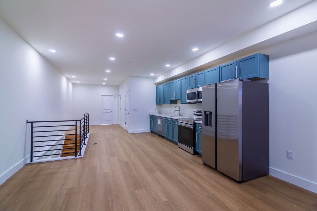 Photo - 3956 PARRISH ST