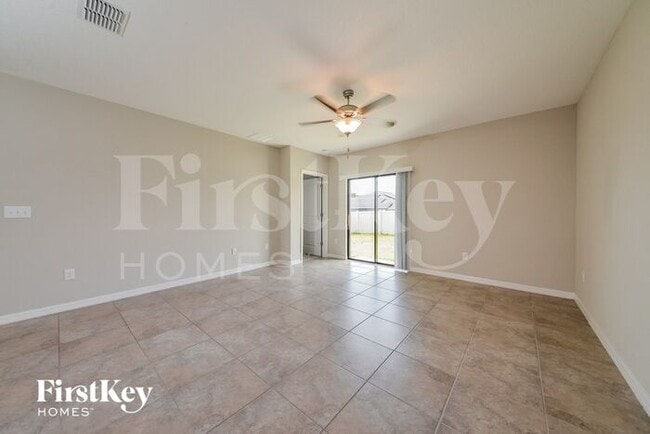 Foto del edificio - 10006 RoseMary Leaf Ln