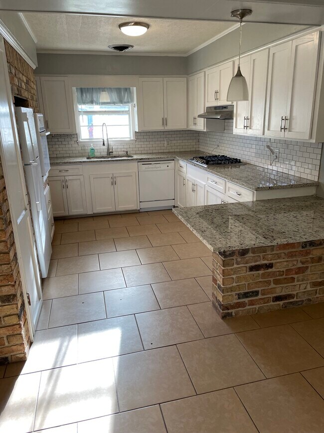 Foto del edificio - 207 S 14th 1/2 St