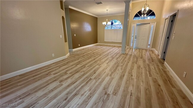 Building Photo - 8850 Creek Run Dr