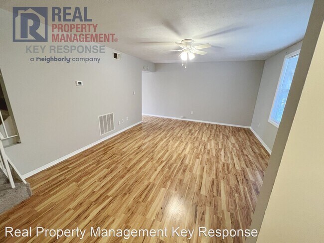 Foto del edificio - 2 br, 1.5 bath House - 117 Five Oaks Drive