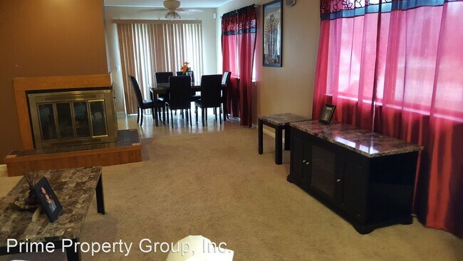 Building Photo - 3 br, 1.5 bath House - 614 Pomona