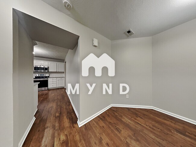 Building Photo - 4061 Mossy Bank Rd