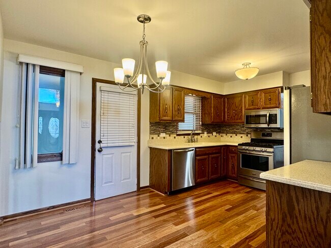 Foto del edificio - 8548 Bethany Ln