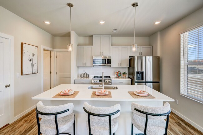 Foto del edificio - Canvas at Prairie Center