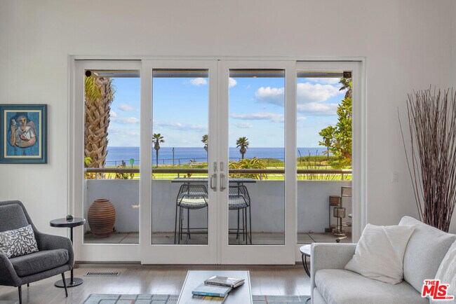 Foto del edificio - 1312 Shoreline Dr