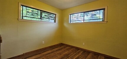 Building Photo - 3610 Dennis St