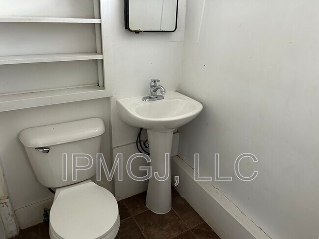 Foto del edificio - 621 N 2nd St