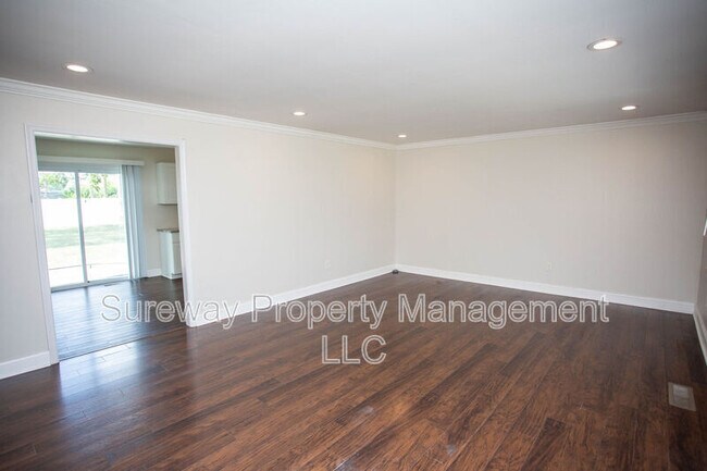 Foto del edificio - 49 Granite Ln
