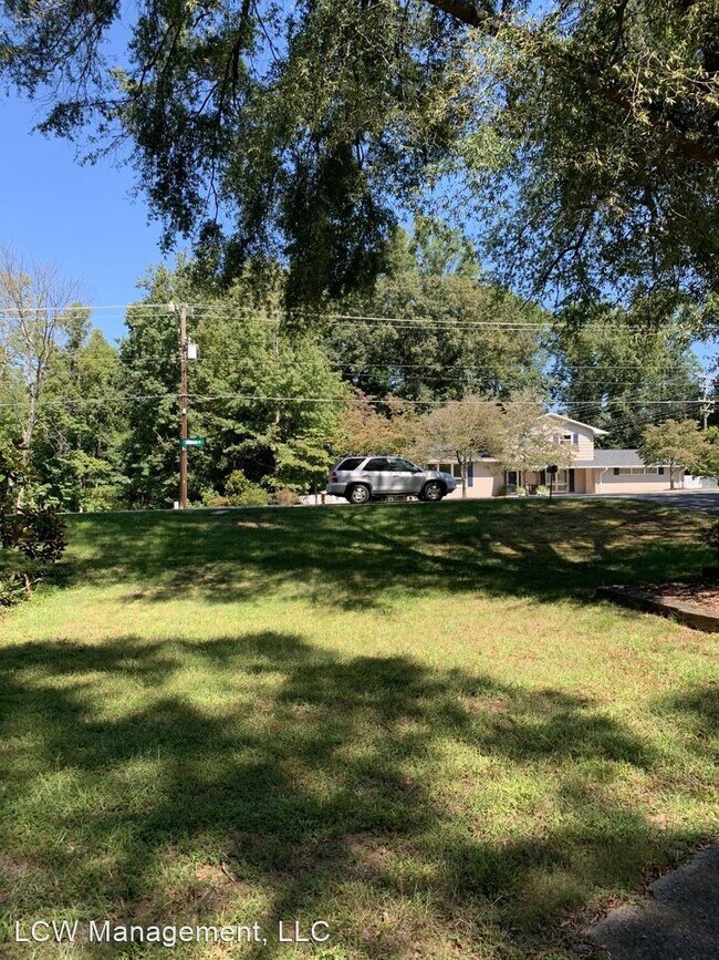 Building Photo - 3 br, 2 bath House - 3598 Milhaven Road