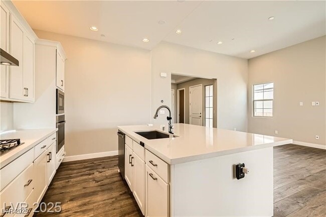 Building Photo - 728 Omaggio Pl