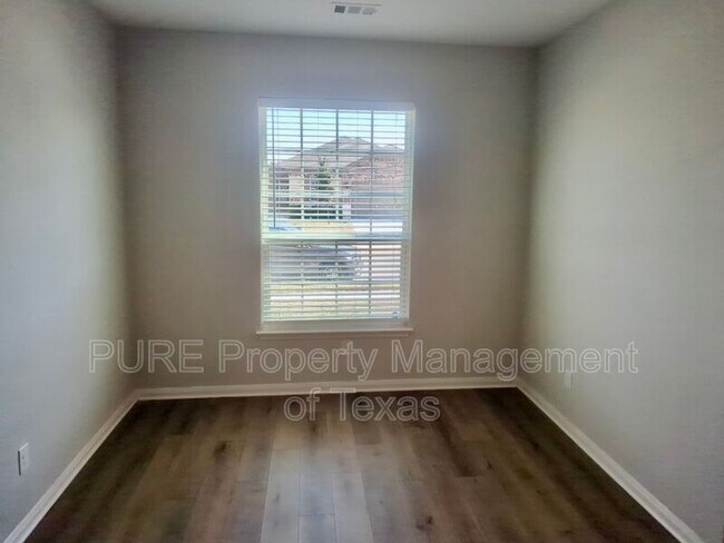 Foto del edificio - 268 Mount Vernon Way