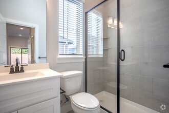 1BR, 1BA - 746SF - Bathroom - Canopy Homes at Woodcreek