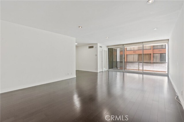 Foto del edificio - 131 N Gale Dr