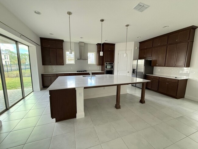 Foto del edificio - 5/4 spacious Saint Cloud Home