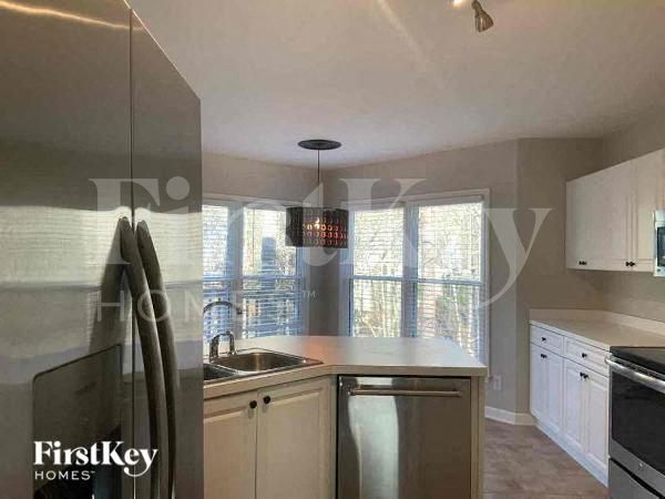 Foto del edificio - 1520 Maplewood Ct