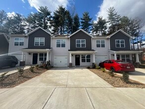 Building Photo - 84 Malcolm Ct