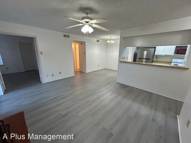 Building Photo - 2 br, 1 bath House - 5300 Keller Spring Rd...