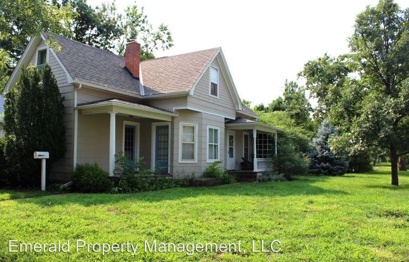 829 Kearney St, Manhattan, KS 66502 Condo for Rent in Manhattan, KS