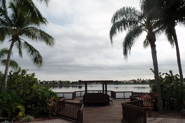 Foto del edificio - 1948 WATERSIDE CT E