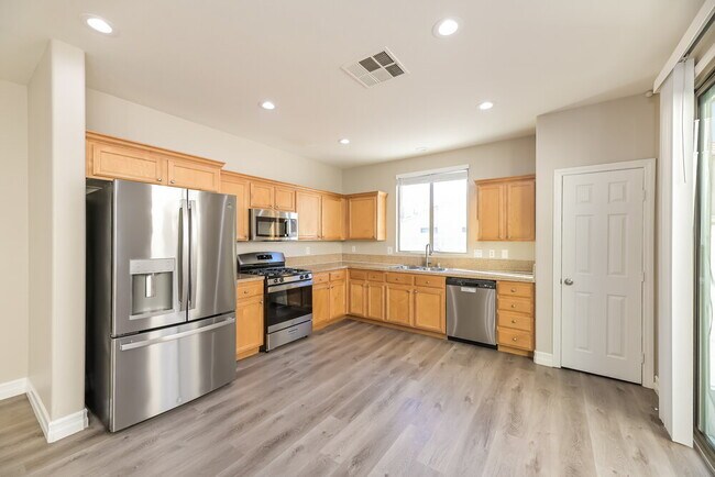 Building Photo - 9277 Dover Landing Ct