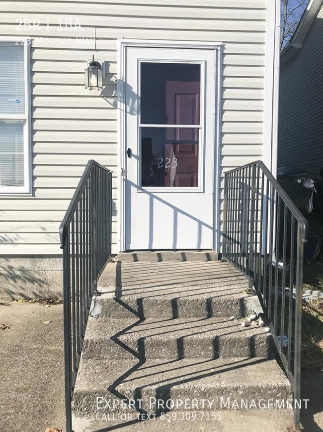 Building Photo - 223 Mousas Way