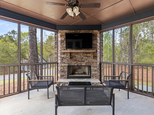 Foto del edificio - 127 Camp Cir