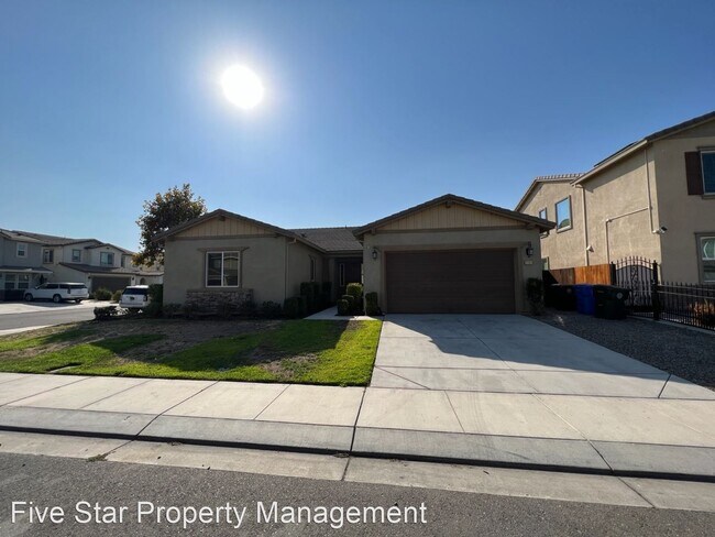 Building Photo - 4 br, 2.5 bath House - 2361 Stephen Robert Ln
