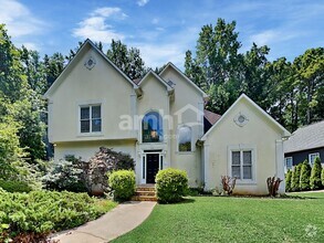 Building Photo - 7270 Wyngate Dr