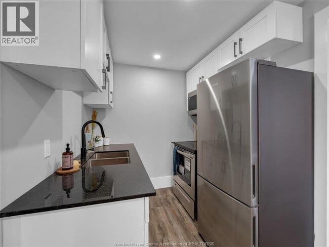 Building Photo - 1766 University Ave W