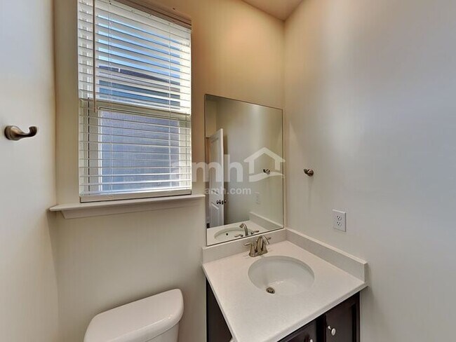 Foto del edificio - 5235 Virtue Ave
