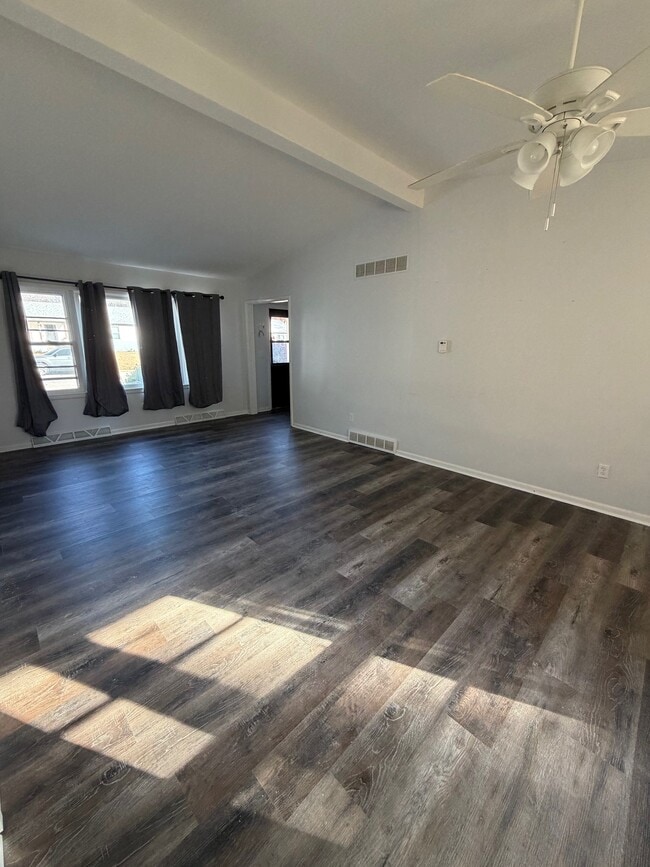 Foto del edificio - 618 Christopher St