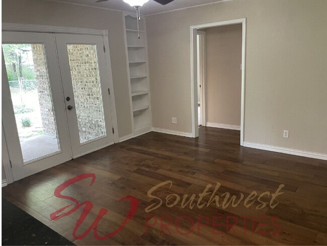 Foto del edificio - Lovely 3 bedroom home in established, quiet neighborhood