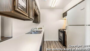 Foto del edificio - 9202 Summer Wind St