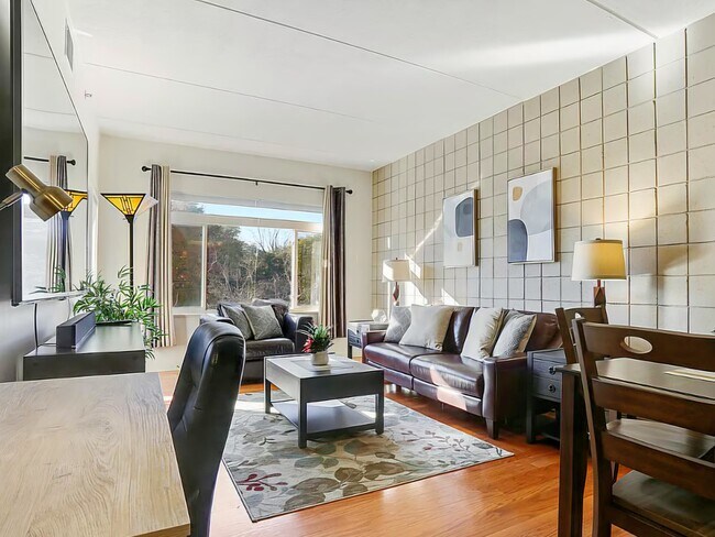 Foto del edificio - 400 N Richmond St