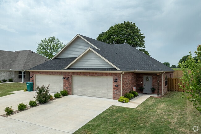 Building Photo - Bradford Duplexes