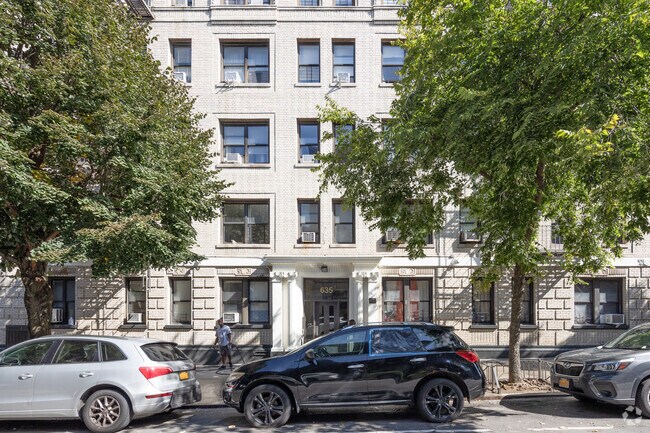 Building Photo - 635-637 W 170th St