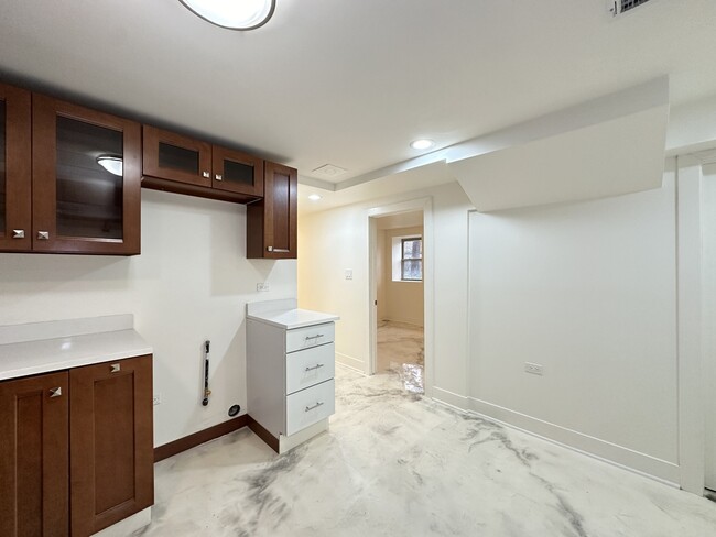 Foto del edificio - 2537 N Kildare Ave
