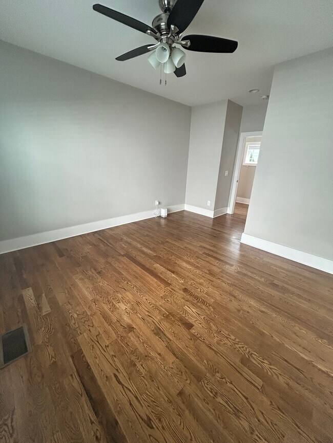 Building Photo - Stunning Home in Melrose 12 South Area...D...