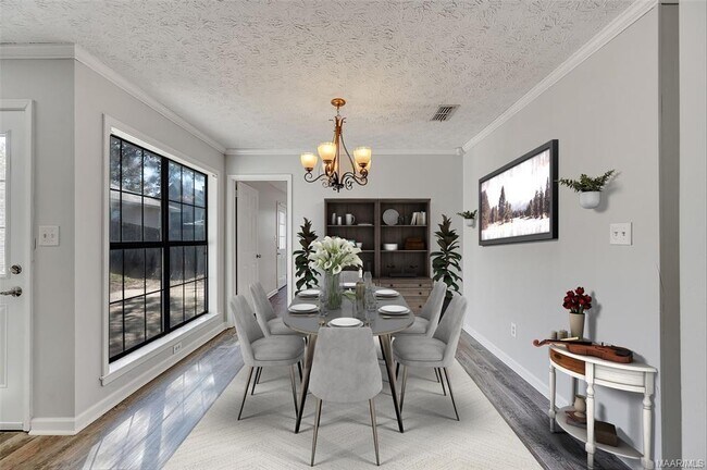 Building Photo - 6036 Camelot Ct