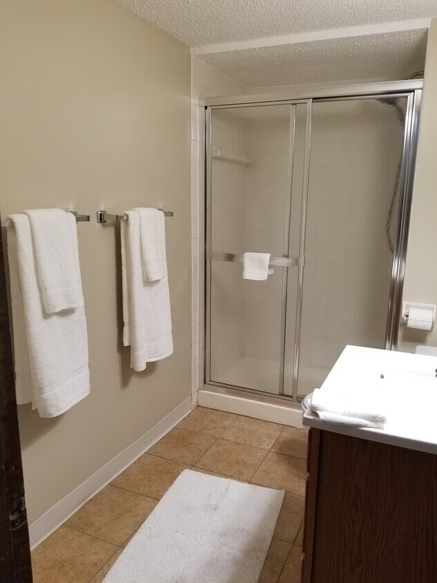 Building Photo - 10380 Juniper Ln