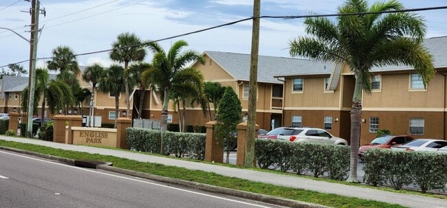 Building Photo - 234 Bristol Ct