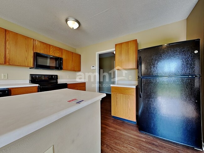 Foto del edificio - 1701 Blue Grass Pky