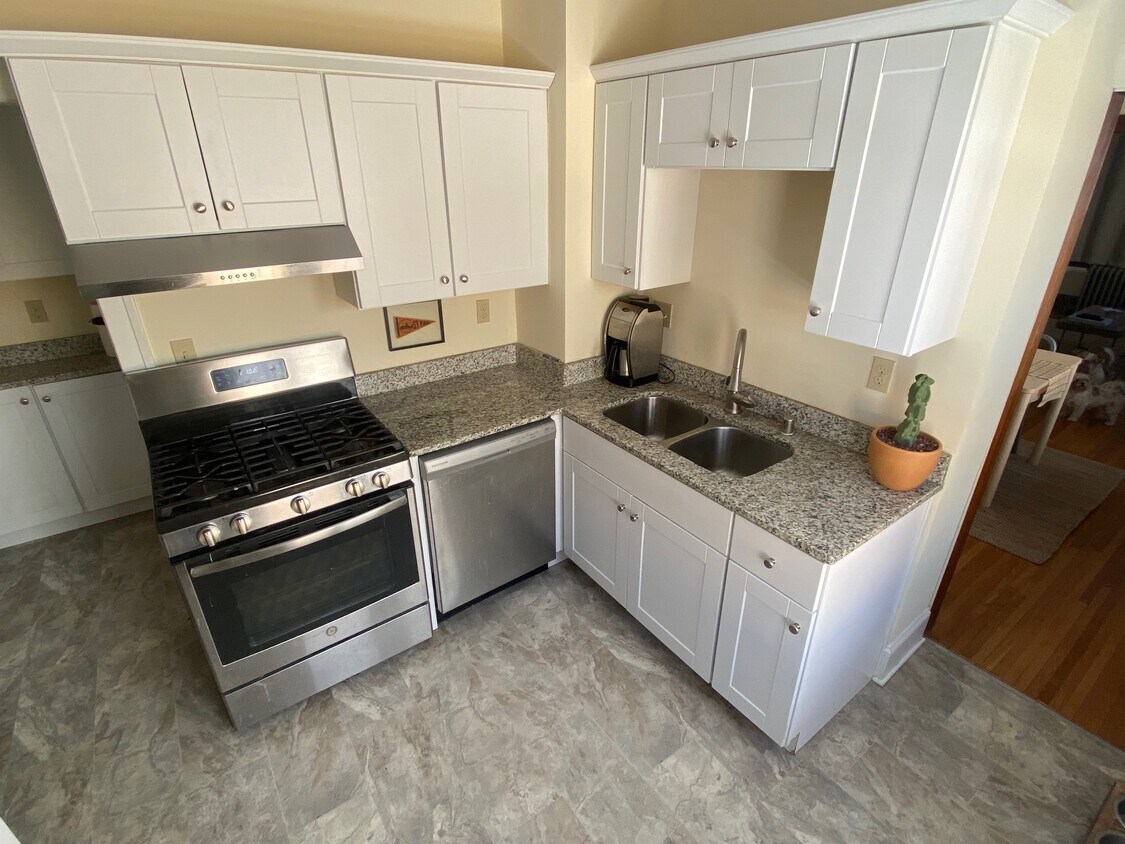 Foto del edificio - 1484 Almond Ave